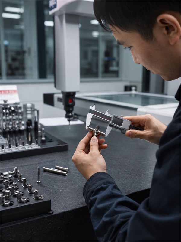 furniture hardware fastener quality inspection