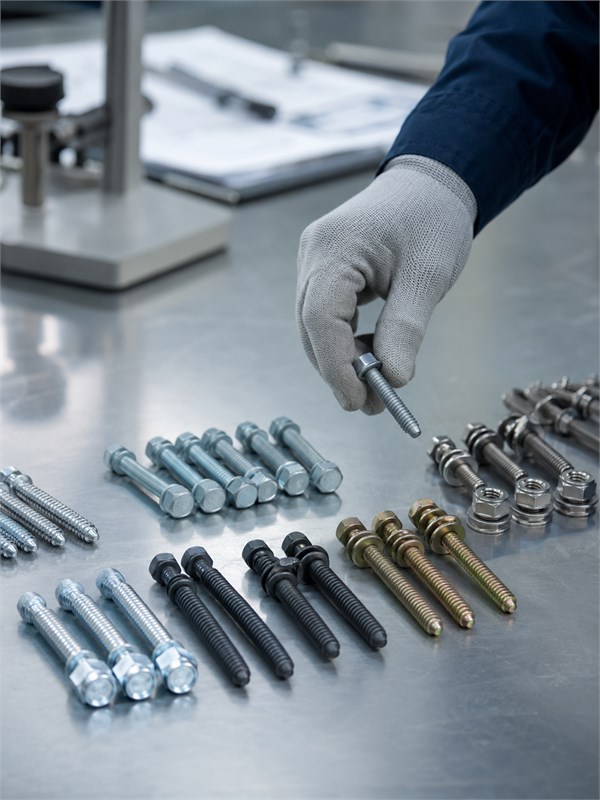 outdoor fastener assortment quality check